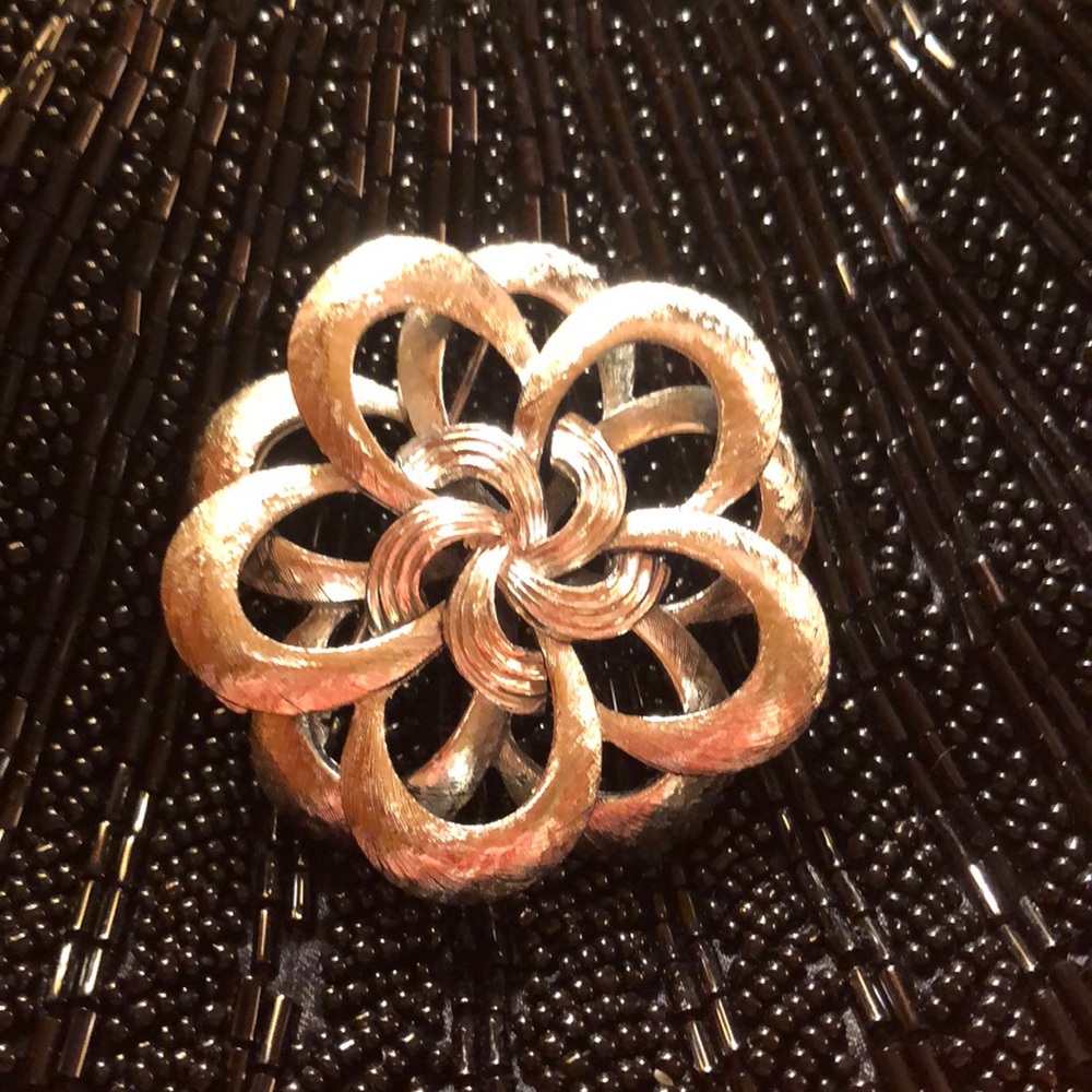 Lg Corocraft Brooch
